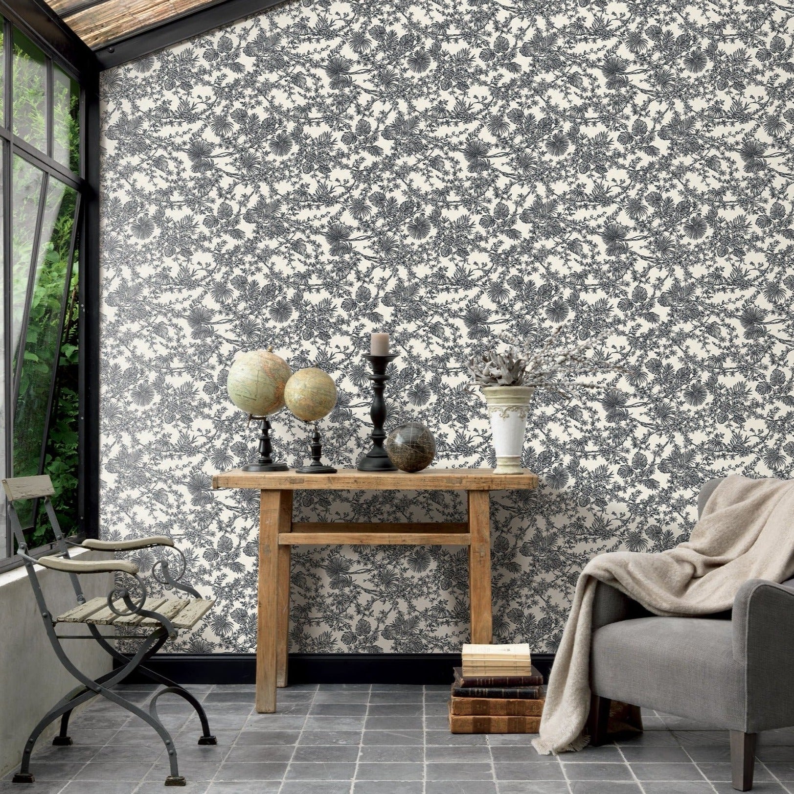 Jardin Desplante Wallpaper | 3 Colours